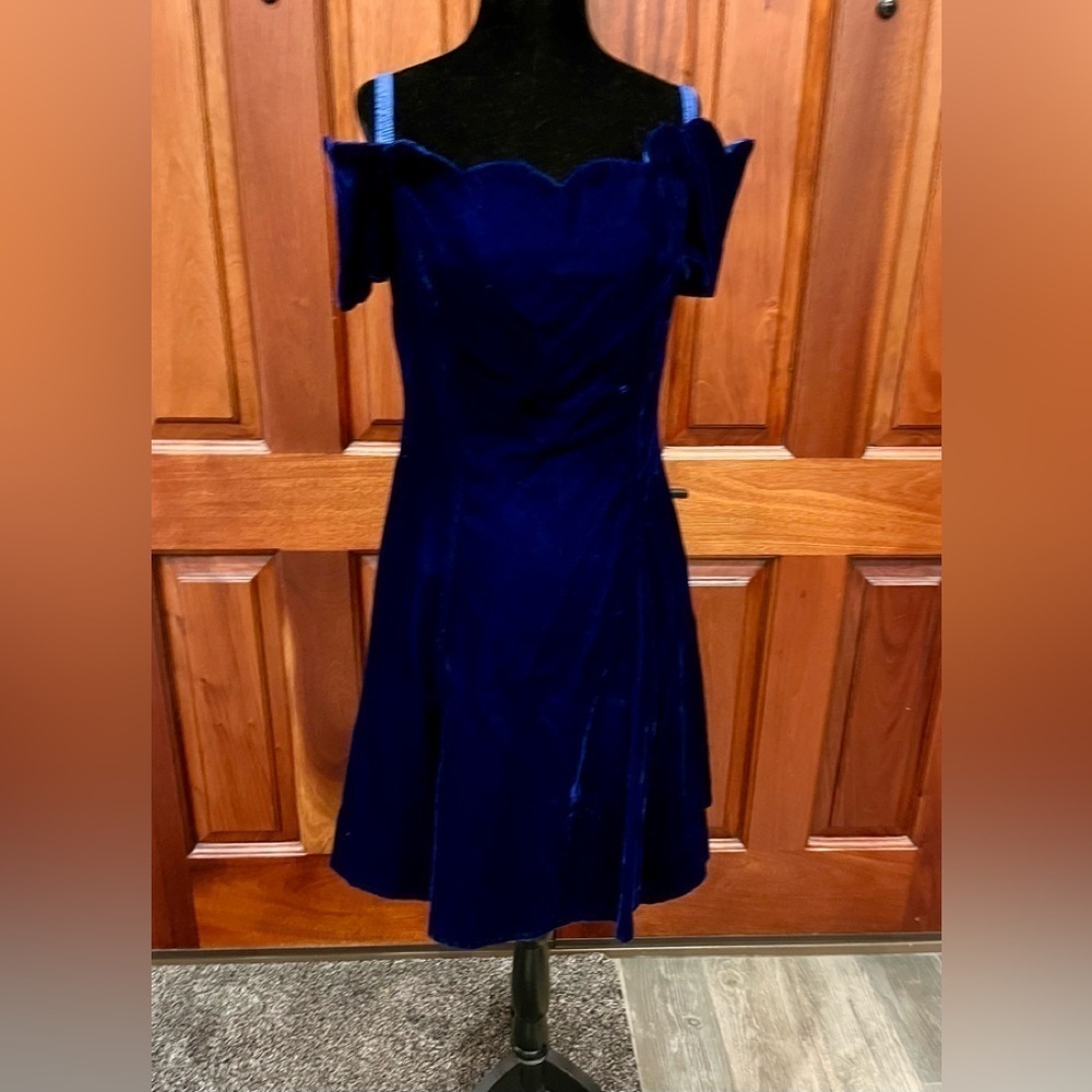 ROBERTA 11/12 Royal Blue Velvet Dress Vintage 80’s Off Shoulder Scalloped